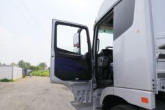 福田 欧曼EST 6系重卡 280马力 6X2 9.6米仓栅式载货车(459后桥)(BJ5209CCY-AA)