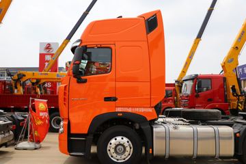 �й����� HOWO T7H�ؿ� 460���� 6X4ǣ����(ZZ4257V324HE1B)ͼƬ