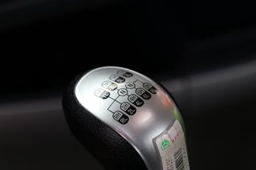 �й����� HOWO T7H�ؿ� 460���� 6X4ǣ����(ZZ4257V324HE1B)ͼƬ