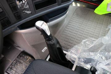 �й����� HOWO T7H�ؿ� 460���� 6X4ǣ����(ZZ4257V324HE1B)ͼƬ