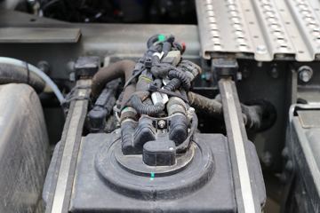 �й����� HOWO T7H�ؿ� 460���� 6X4ǣ����(ZZ4257V324HE1B)ͼƬ