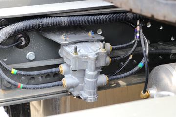 �й����� HOWO T7H�ؿ� 460���� 6X4ǣ����(ZZ4257V324HE1B)ͼƬ