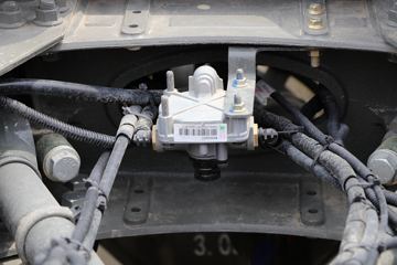 �й����� HOWO T7H�ؿ� 460���� 6X4ǣ����(ZZ4257V324HE1B)ͼƬ