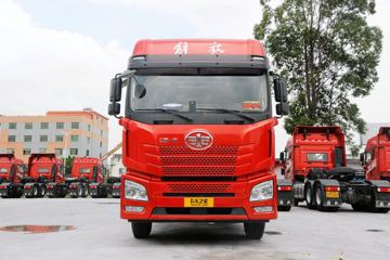 青岛解放 JH6重卡 460马力 6X4 LNG牵引车(法士特16档)(国六)(CA4250P25K2T1NE6A80)