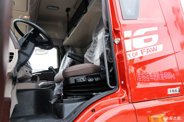 解放JH6牵引车无锡市火热促销中 让利高达1.8万