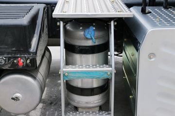 �ൺ��� JH6�ؿ� ׿Խ��2.0 460���� 6X4ǣ����(CA4250P26K2T1E5A80)ͼƬ