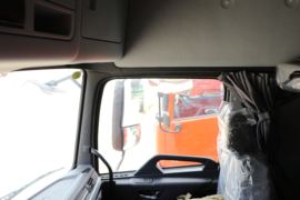 东风天锦KR&nbsp;冷藏车驾驶室图片