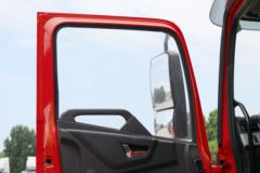 东风商用车 天锦KR 245马力 4X2 6.8米冷藏车(DFH5180XLCEX3)