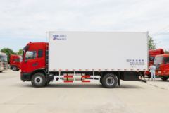 东风商用车 天锦KR 245马力 4X2 6.8米冷藏车(DFH5180XLCEX3)