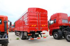 东风商用车 天龙VL重卡 轻赢版 292马力 6X2 8.6米仓栅式载货车(DFH5250CCYAX2A)