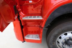 东风商用车 天龙VL重卡 轻赢版 292马力 6X2 8.6米仓栅式载货车(DFH5250CCYAX2A)