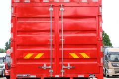 东风商用车 天龙VL重卡 轻赢版 292马力 6X2 8.6米仓栅式载货车(DFH5250CCYAX2A)