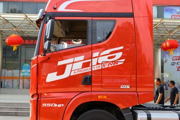 ൺ JH6ؿ 캽 550 6X4ǣ(CA4250P25K15T1E5A80)ͼƬ