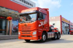 1台解放JH 6牵引 车成功交付客户