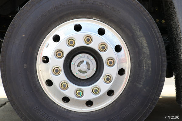 解放JH6牵引车无锡市火热促销中 让利高达1.8万