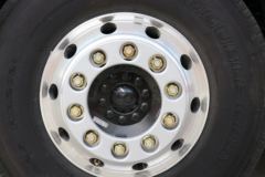 青岛解放 JH6⁺重卡 生活舱版 550马力 6X4 AMT牵引车(CA4250P33K25T1E5A80)