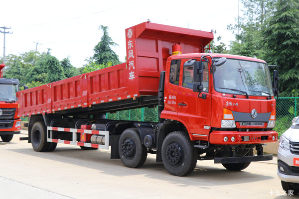 东风新疆 天锦KS 220马力 6X2 6.8米自卸车