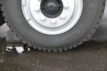 ���� ����V9 195���� 4X2 6.8�ײ�դʽ�ػ���(����)ͼƬ