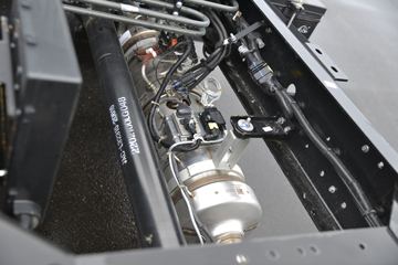 ���� ����V9 195���� 4X2 6.8�ײ�դʽ�ػ���(����)ͼƬ