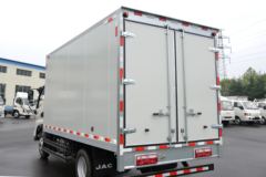 江淮 骏铃V6 131马力 4.15米单排厢式轻卡(HFC5043XXYP91K7C2V)