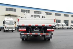 江淮 骏铃V5 120马力 3.85米排半栏板载货车(江淮变速箱)(HFC1043P91K1C2V)