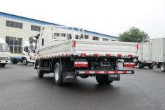 江淮 骏铃V5 120马力 3.85米排半栏板载货车(江淮变速箱)(HFC1043P91K1C2V)