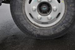 江淮 骏铃V6 156马力 4.18米单排仓栅式轻卡(HFC5043CCYP91K1C2V-S) 江淮 骏铃V6 156马力 4.18米单排仓栅式轻卡(HFC5043CCYP91K1C2V-S)