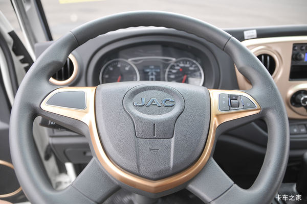 �ն�������ĩ��٣����깺��ֱ��5000Ԫ��