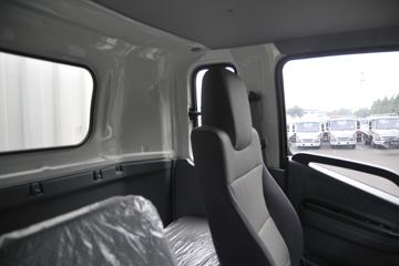 ���� ˧��Q7 154���� 4X2 5.2���Ű���ʽ�ῨͼƬ