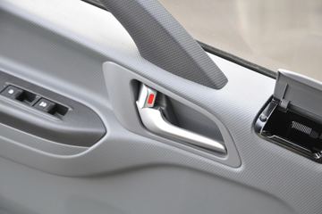 ���� ˧��Q7 154���� 4X2 5.2���Ű���ʽ�ῨͼƬ