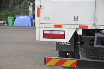 ���� ˧��Q7 154���� 4X2 5.2���Ű���ʽ�ῨͼƬ