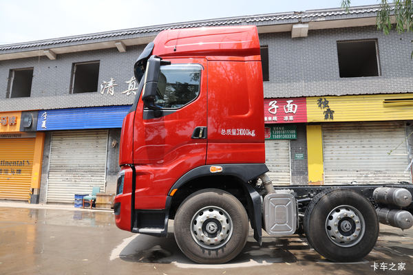 【邯郸伯昂】经济高效 一步到位乘龙H7载货车霸气登场