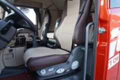 青岛解放 JH6重卡 智尊版 460马力 8X4 9.5米仓栅式载货车(CA5310CCYP25K2L7T4E5A80) 青岛解放 JH6重卡 智尊版 460马力 8X4 9.5米仓栅式载货车(CA5310CCYP25K2L7T4E5A80)