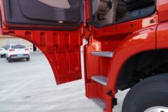 青岛解放 JH6重卡 智尊版 460马力 8X4 9.5米仓栅式载货车(CA5310CCYP25K2L7T4E5A80) 青岛解放 JH6重卡 智尊版 460马力 8X4 9.5米仓栅式载货车(CA5310CCYP25K2L7T4E5A80)