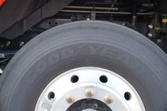 青岛解放 JH6重卡 智尊版 460马力 8X4 9.5米仓栅式载货车(CA5310CCYP25K2L7T4E5A80) 青岛解放 JH6重卡 智尊版 460马力 8X4 9.5米仓栅式载货车(CA5310CCYP25K2L7T4E5A80)