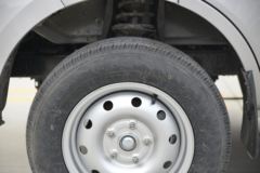 长安跨越王X1 舒适版 1.2L 汽油 91马力 3.035米单排厢式微卡(单后轮)(国六)(SC5031XXYXDD6B1)