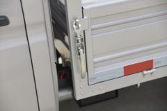 长安跨越王X1 标准版 1.2L 汽油 91马力 2.55米双排栏板微卡(单后轮)(国六)(SC1031XAS6B1)