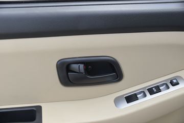 ������Խ��X1 ��׼�� 1.2L ���� 91���� 2.2��˫������΢��(������)(����)ͼƬ