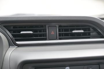������Խ��X1 ��׼�� 1.2L ���� 91���� 2.6�׵�������΢��(������)(����)ͼƬ