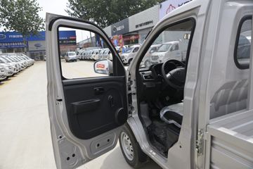 ������Խ��X1 ��׼�� 1.2L ���� 91���� 2.6�׵�������΢��(������)(����)ͼƬ