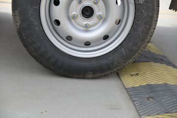 ������Խ��X1 ��׼�� 1.2L ���� 91���� 2.6�׵�������΢��(������)(����)ͼƬ