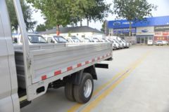 长安跨越王X5 PLUS 舒适版 1.5L 112马力 汽油 3.05米双排栏板小卡(国六)(SC1031FRS6A1)