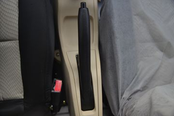 ������Խ �±�T3 ��׼�� 1.3L ���� 91���� 3.05�׵�������΢��(������)ͼƬ
