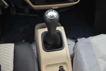 ������Խ �±�T3 ��׼�� 1.3L ���� 91���� 3.05�׵�������΢��(������)ͼƬ