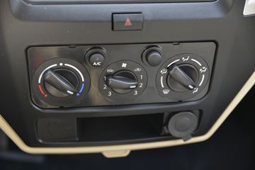 ������Խ �±�T3 ��׼�� 1.3L ���� 91���� 3.05�׵�������΢��(������)ͼƬ