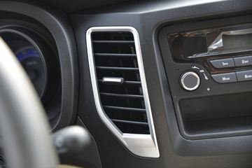 ������Խ �±�T3 ��׼�� 1.3L ���� 91���� 3.05�׵�������΢��(������)ͼƬ