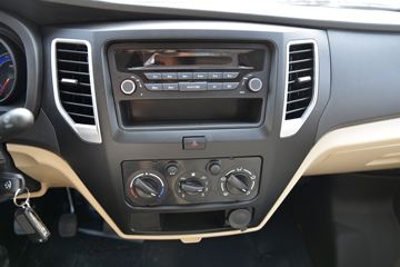 ������Խ �±�T3 ��׼�� 1.3L ���� 91���� 3.05�׵�������΢��(������)ͼƬ