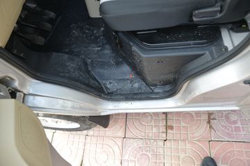 ������Խ �±�T3 ��׼�� 1.3L ���� 91���� 3.05�׵�������΢��(������)ͼƬ