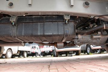 ������Խ �±�T3 ��׼�� 1.3L ���� 91���� 3.05�׵�������΢��(������)ͼƬ