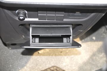 �������ó� ���KR 245���� 4X2 6.8�ײ�դʽ�ػ���(DFH5180CCYEX3)ͼƬ